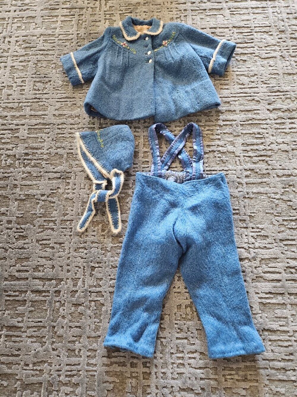 RARE VINTAGE GIRLS HANDMADE BLUE WOOL EMBROIDERED SET OF JACKET, PANTS, & BONNET